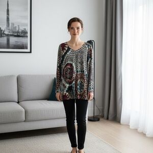 Made By Johnny Geometric Abstract Print
Graphic Top - XL